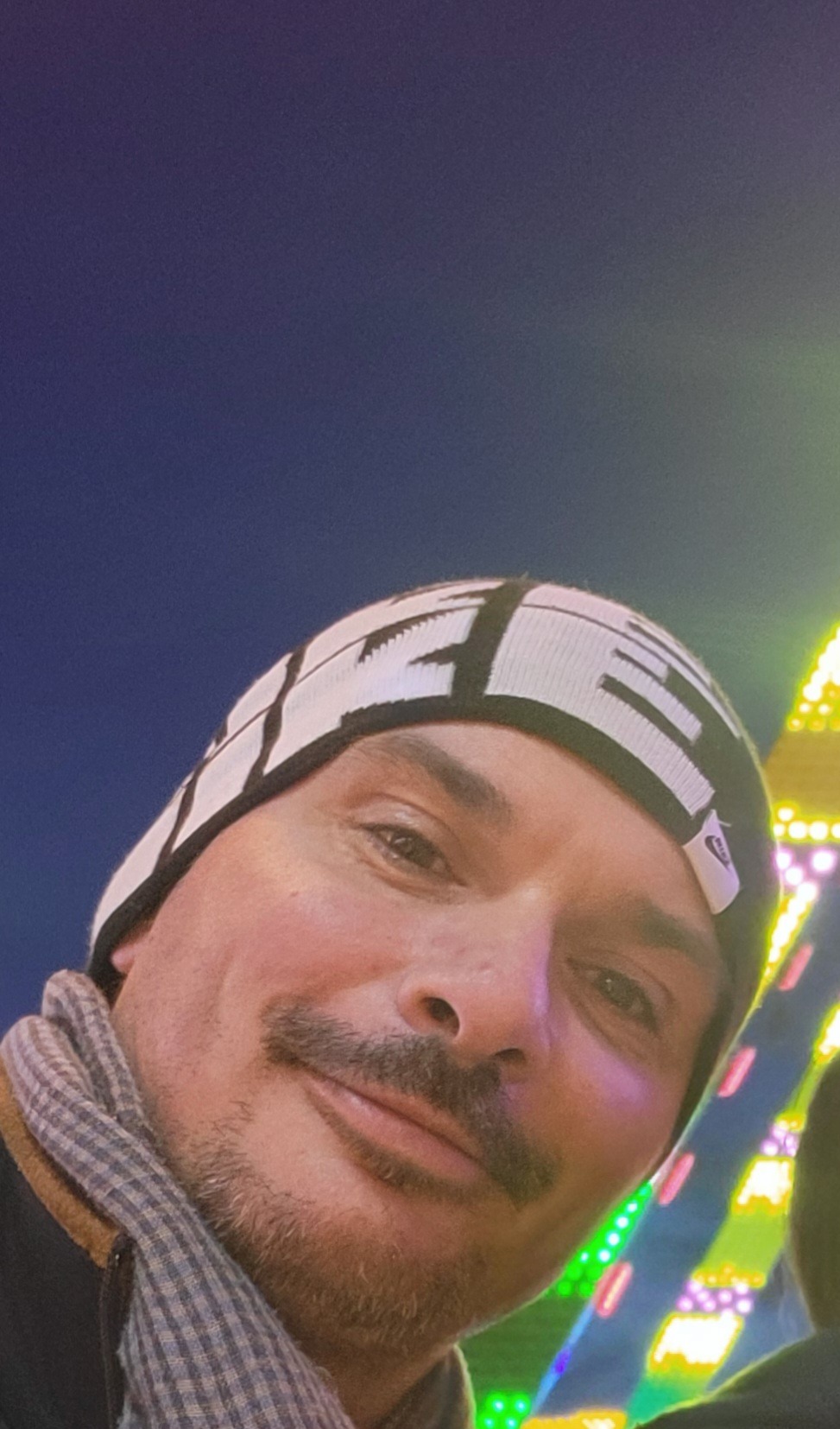 Kennan, 42 ans, Thou