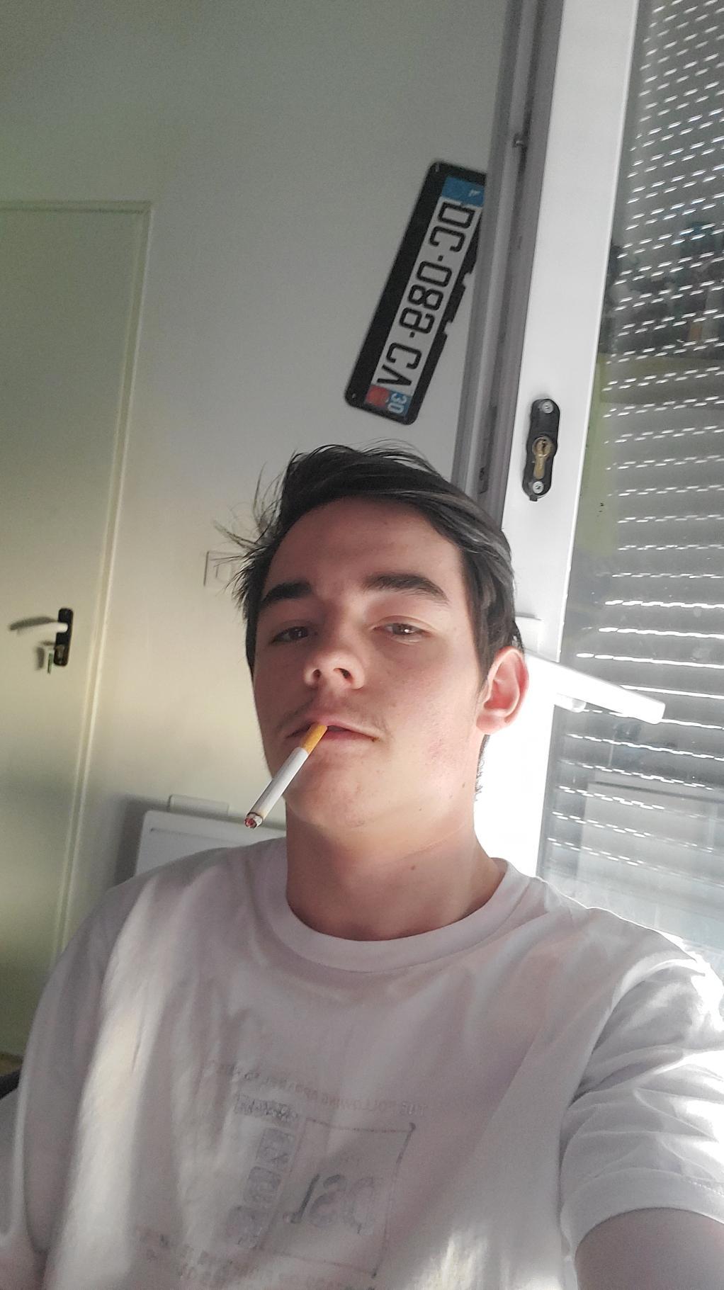 Hipolyte, 23 ans, Césarville-Dossainville
